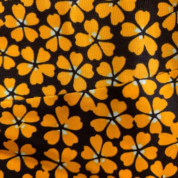 Diane Von Furstenberg Silk Wrap Dress in Buttercup Print - Size 4 - Picture 12 of 13